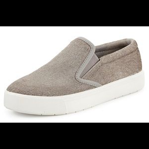 VINCE Banler Slip On Calf Pony Hair Steel Gray